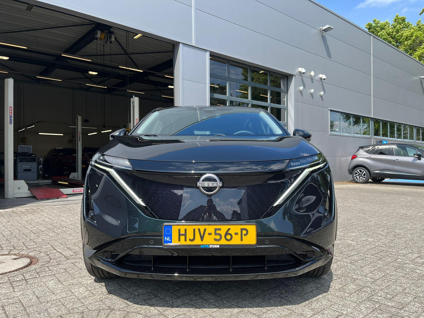 Nissan Nissan