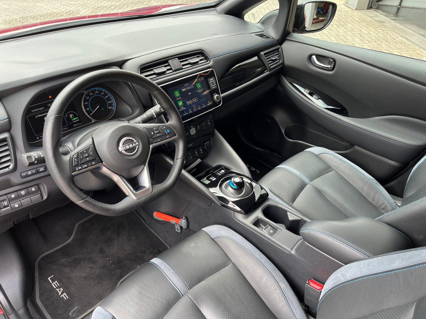 Nissan Nissan