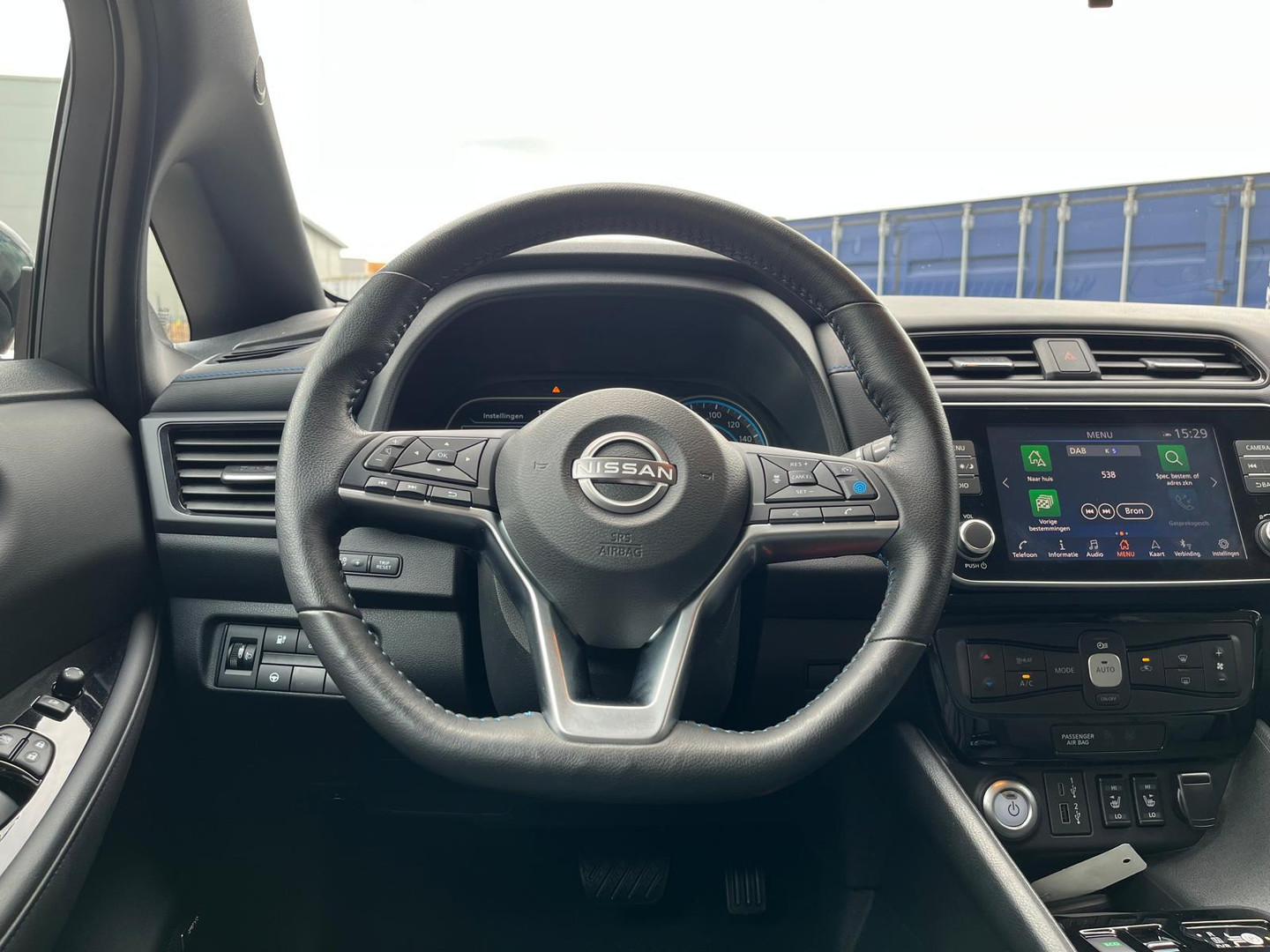 Nissan Nissan