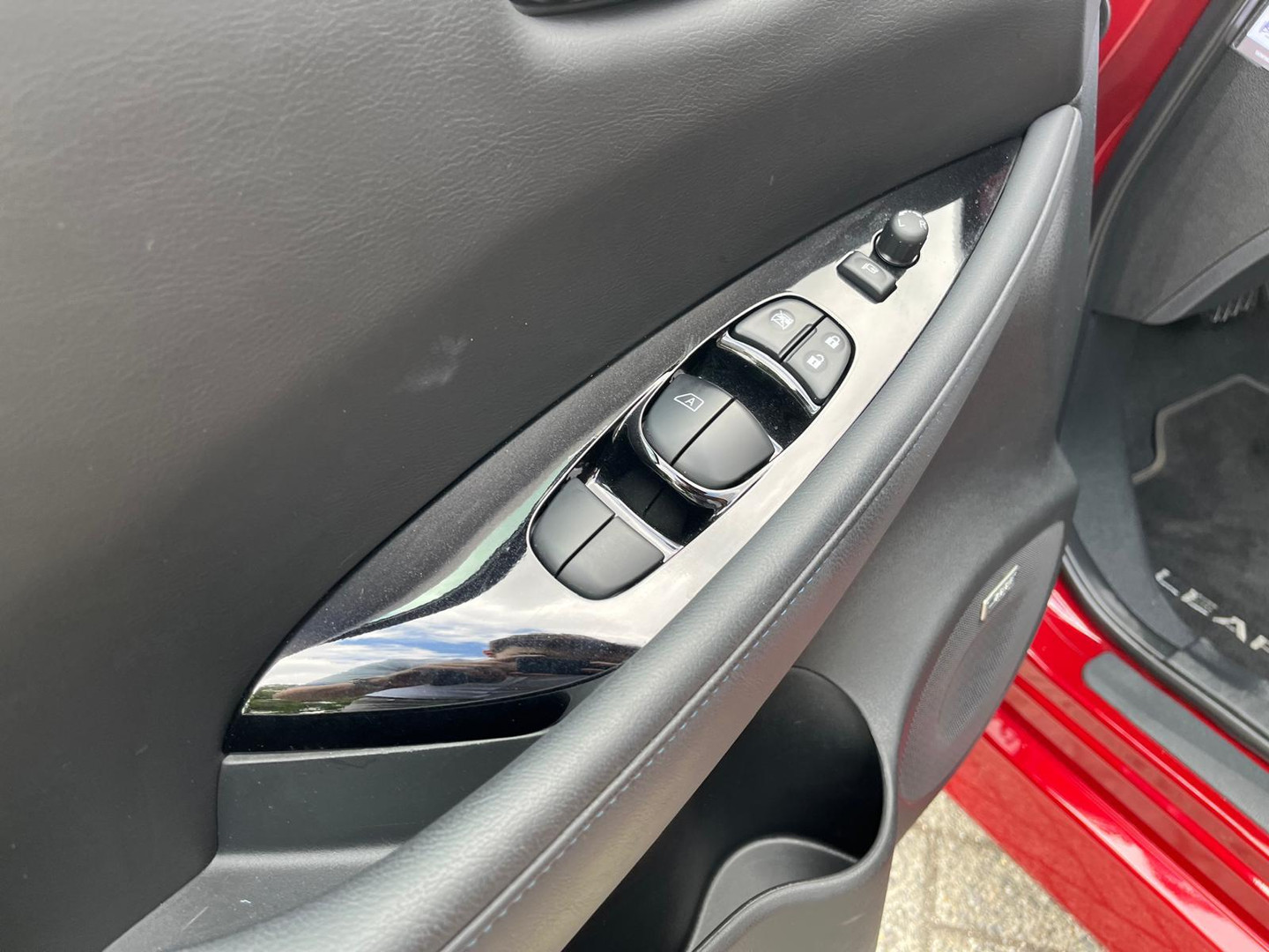 Nissan Nissan