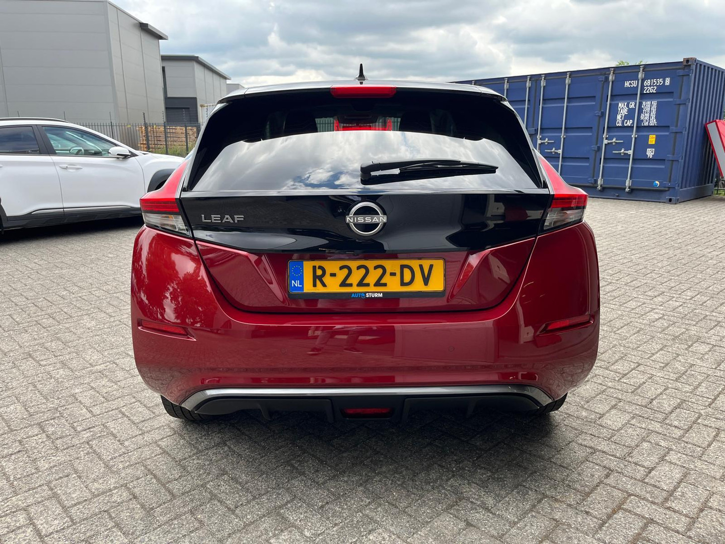 Nissan Nissan