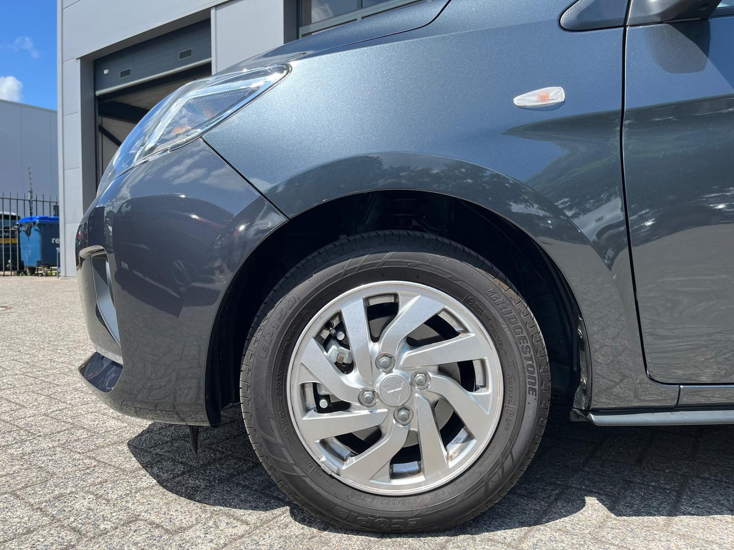 Mitsubishi Mitsubishi