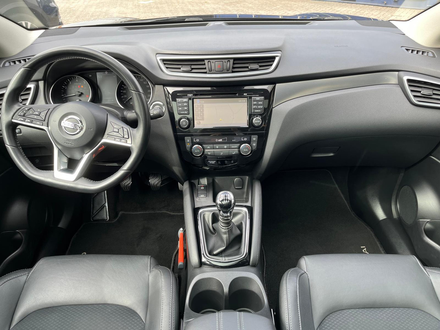 Nissan Nissan
