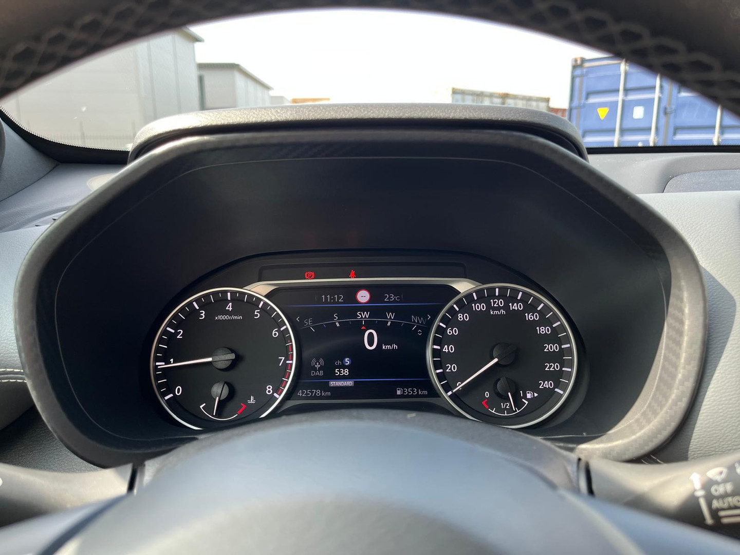 Nissan Nissan