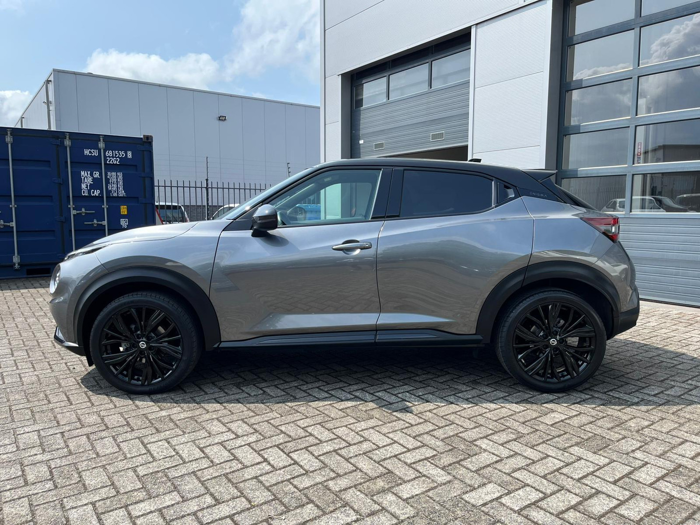 Nissan Nissan