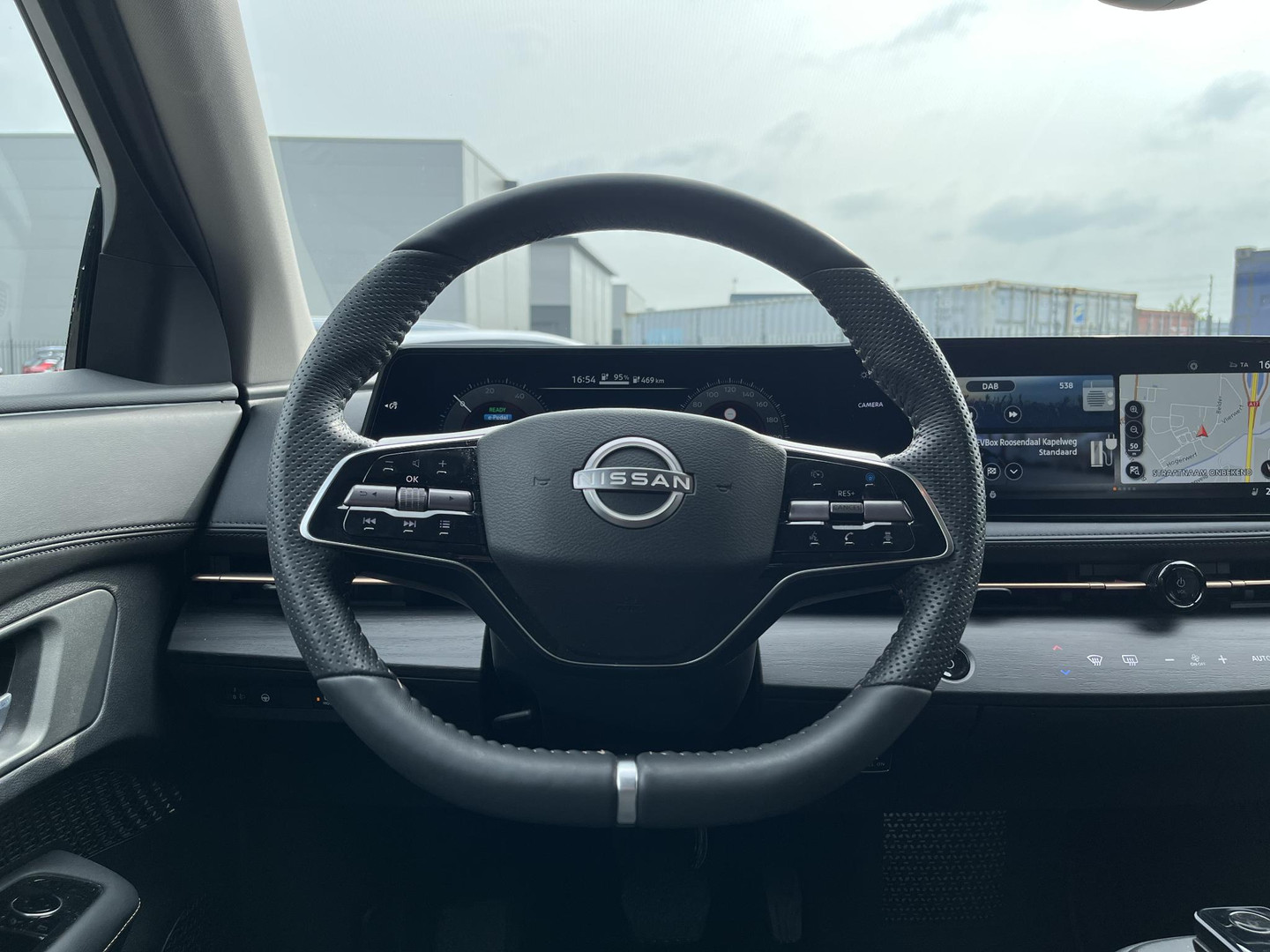 Nissan Nissan