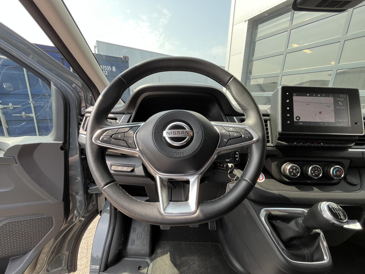 Nissan Nissan