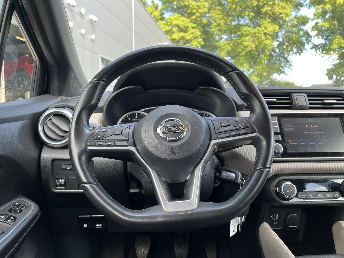 Nissan Nissan