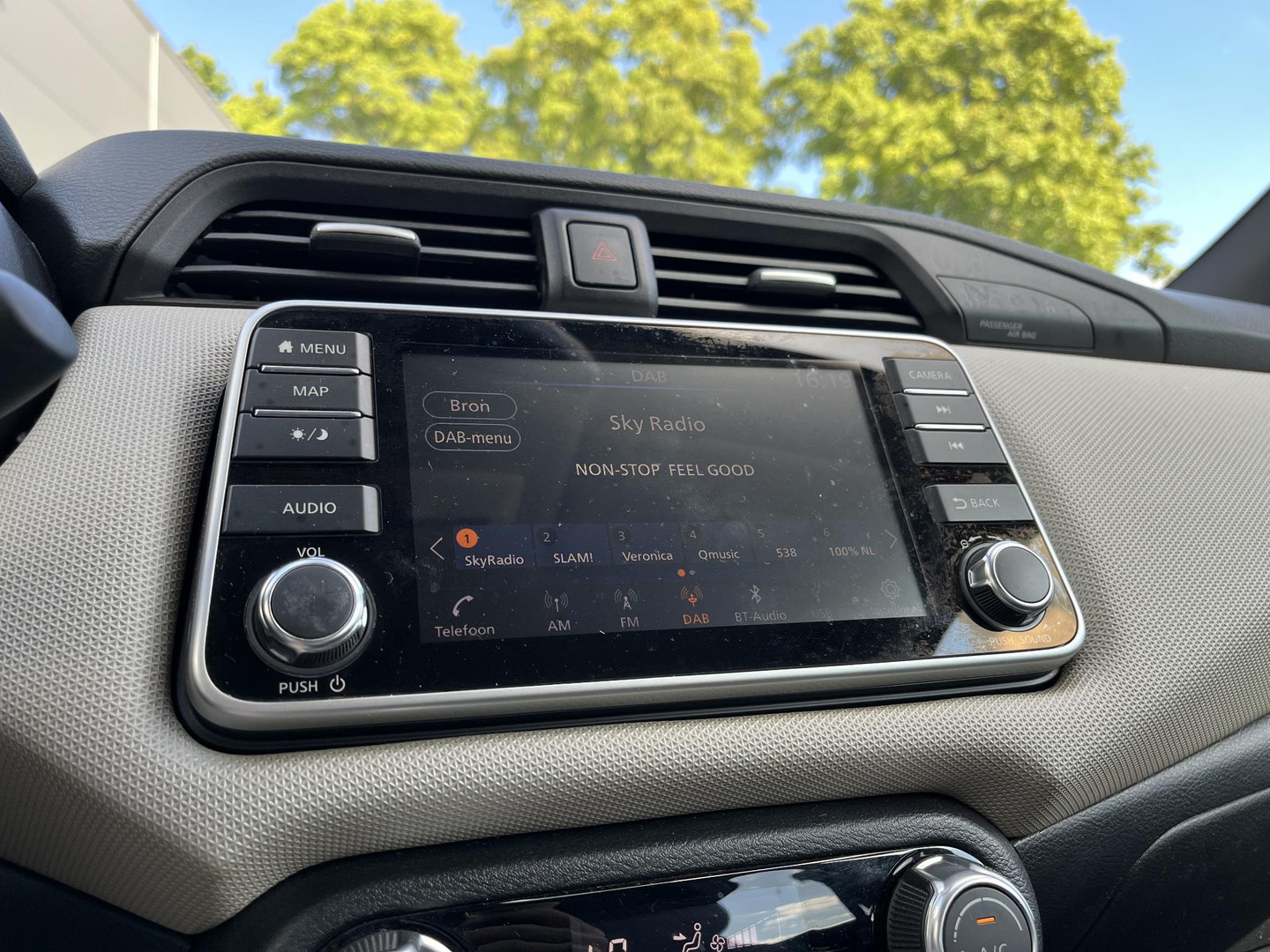 Nissan Nissan