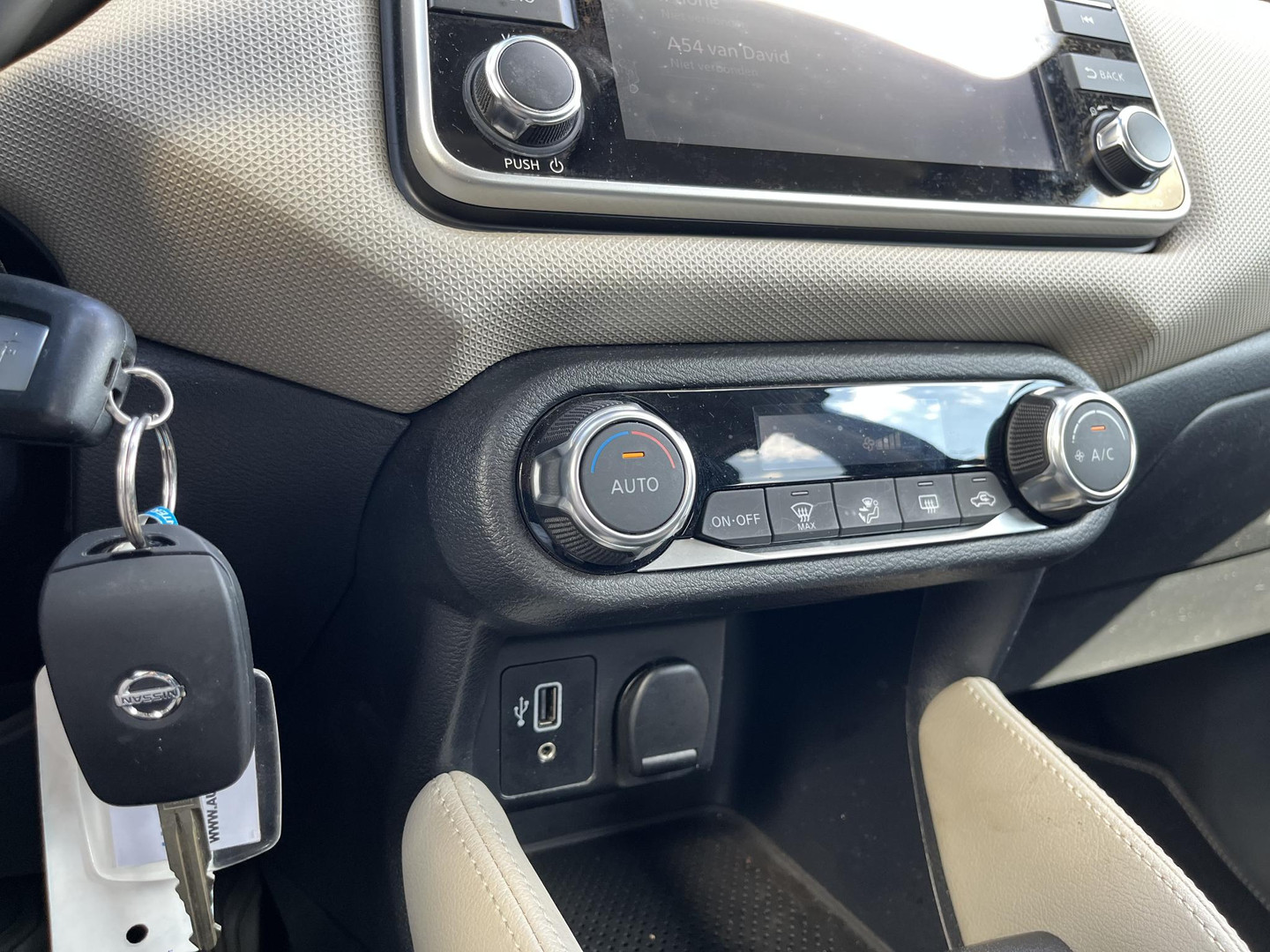 Nissan Nissan