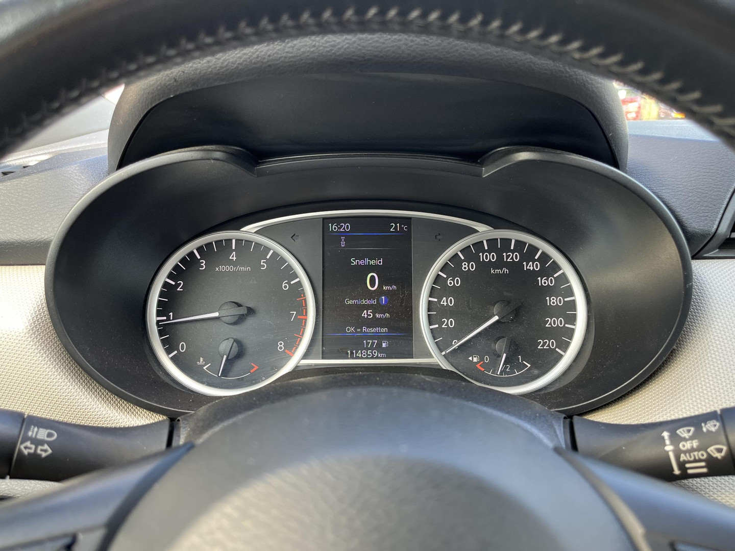 Nissan Nissan