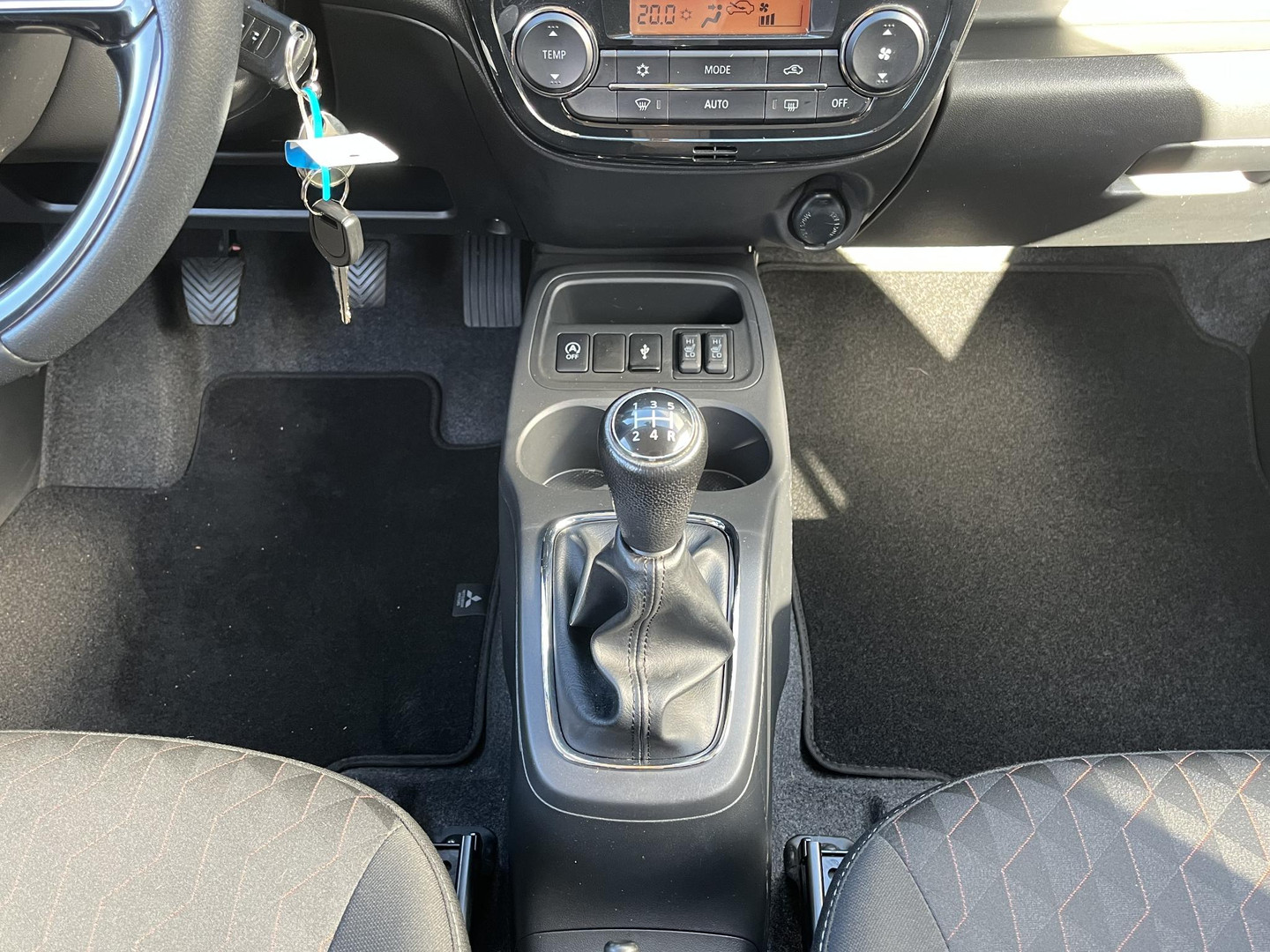 Mitsubishi Mitsubishi