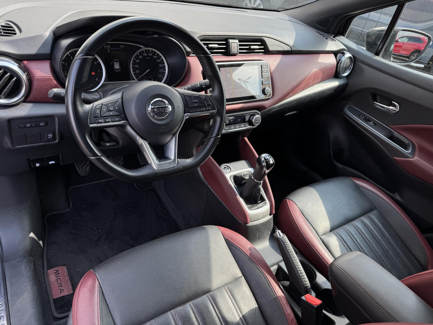 Nissan Nissan