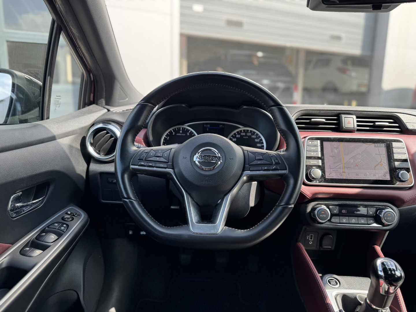Nissan Nissan