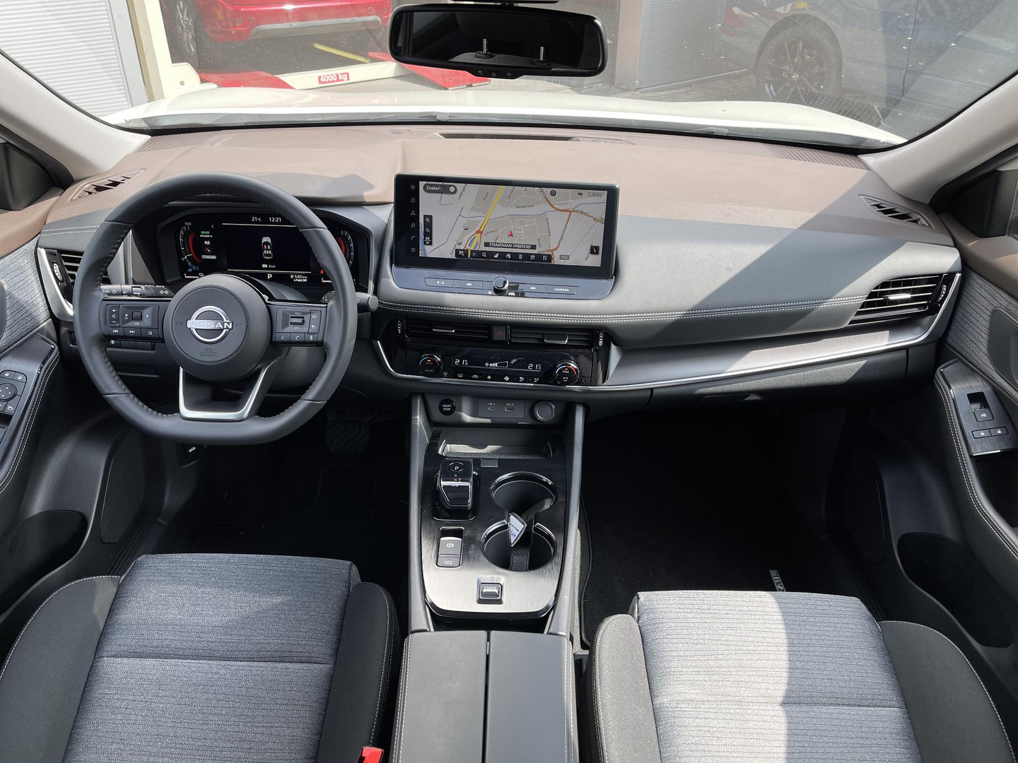Nissan Nissan
