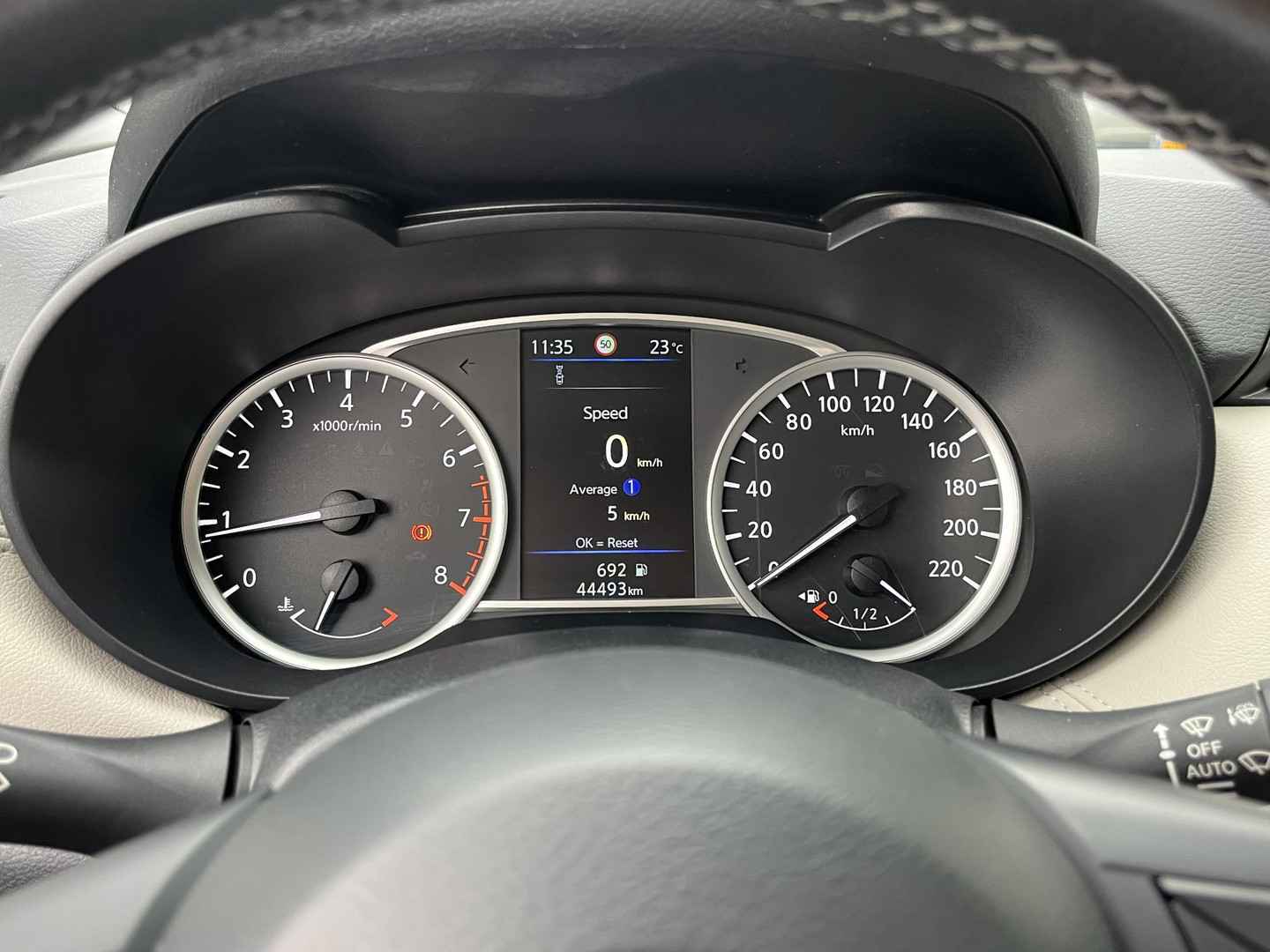 Nissan Nissan