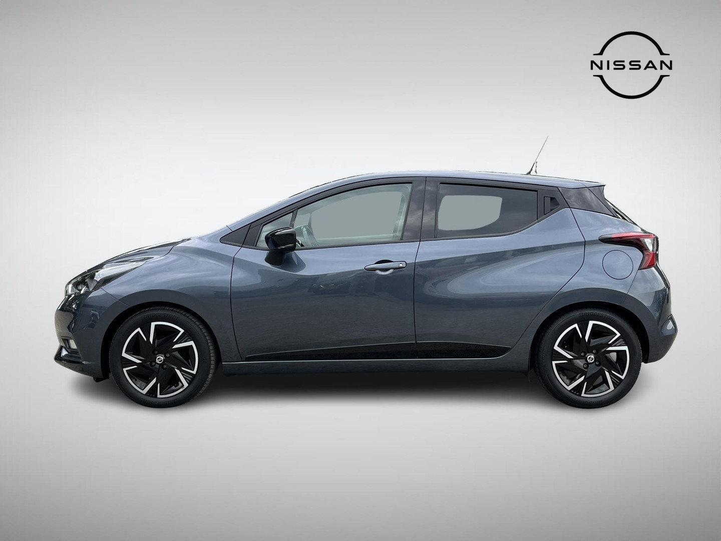 Nissan Nissan