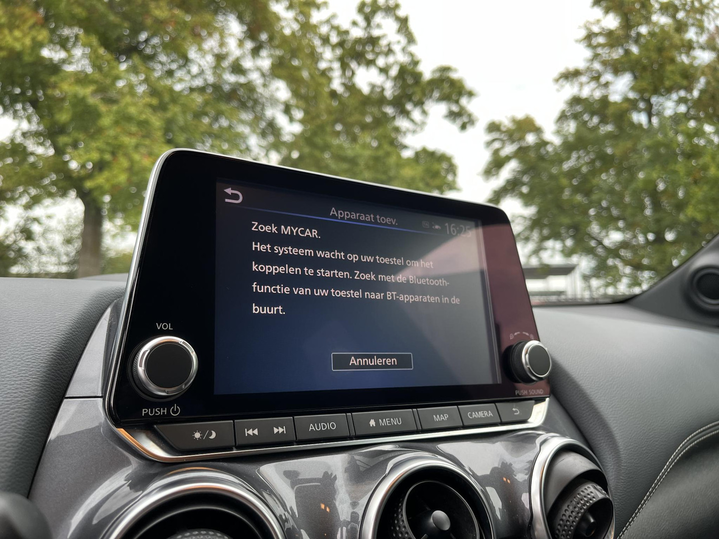 Nissan Nissan