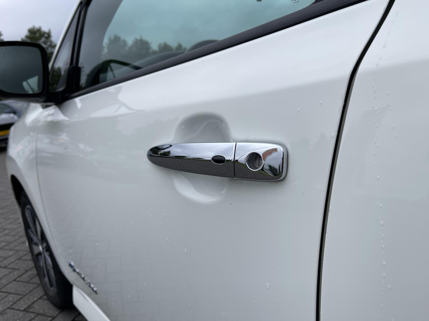 Nissan Nissan