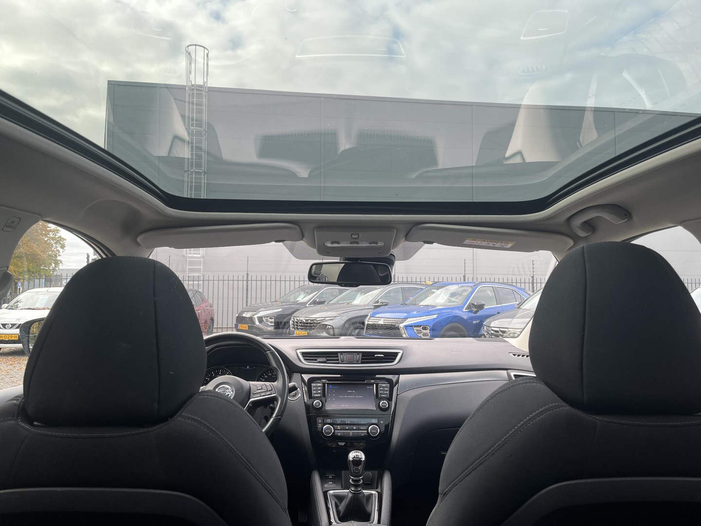 Nissan Nissan