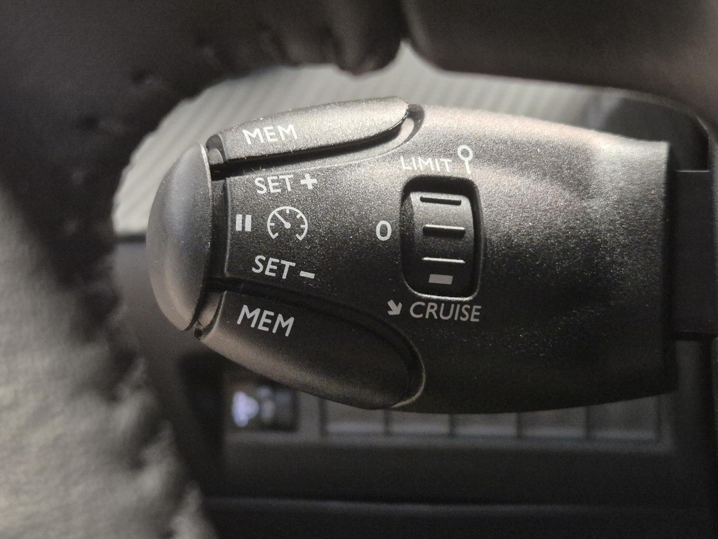Peugeot Peugeot