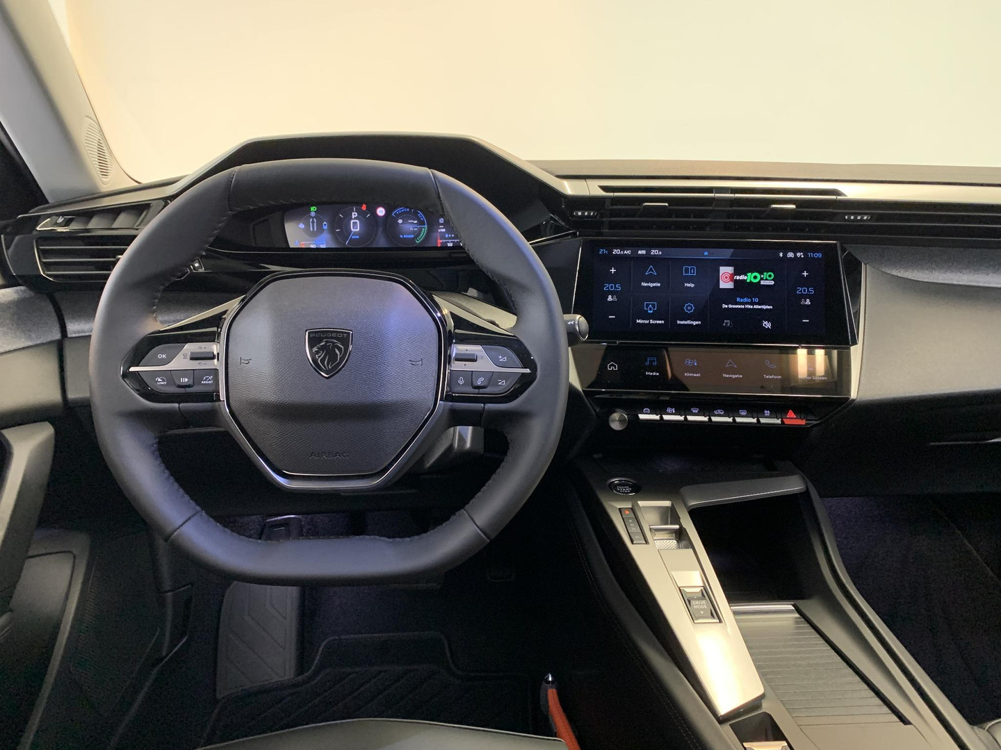 Peugeot Peugeot