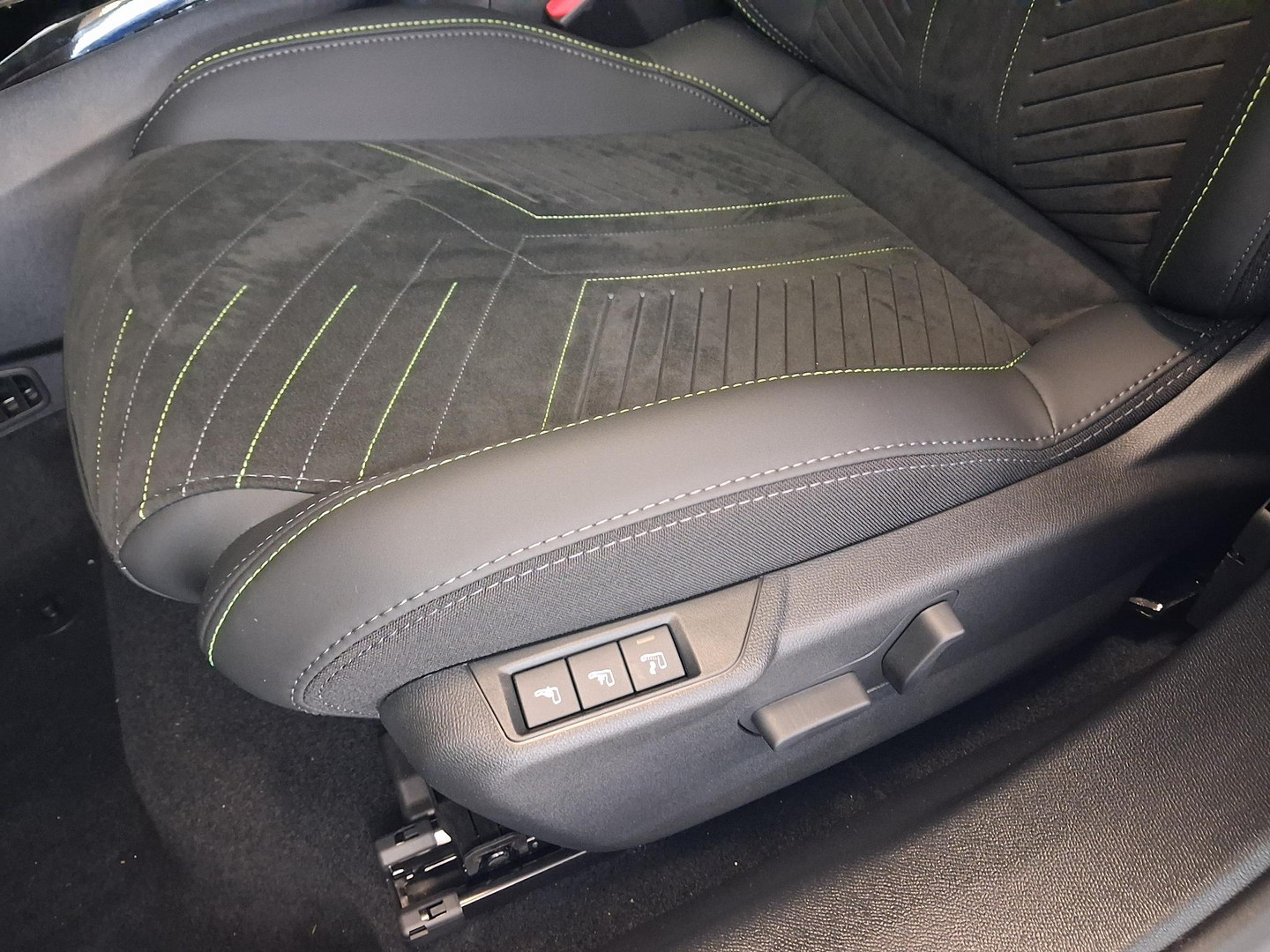 Peugeot Peugeot