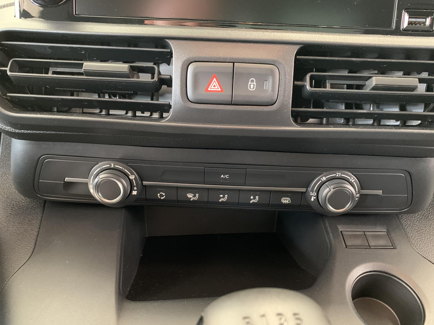 Peugeot Peugeot