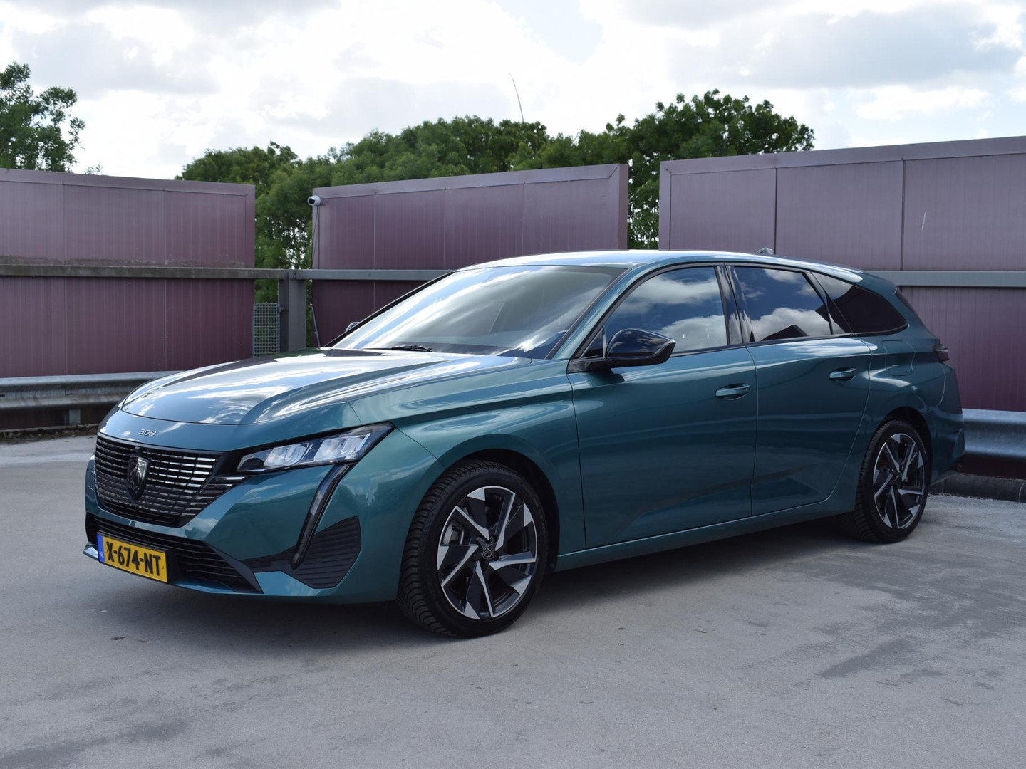 Peugeot Peugeot