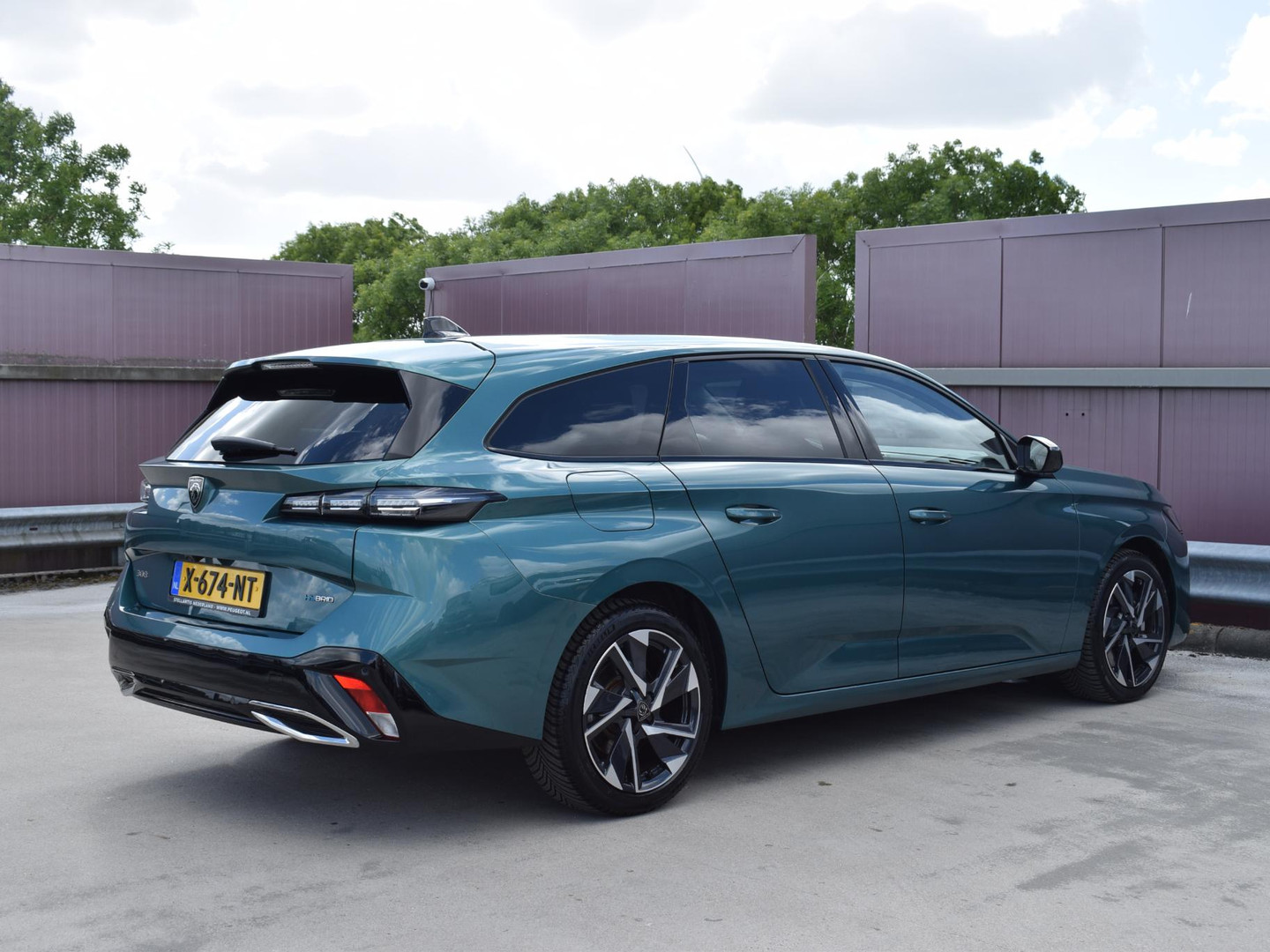 Peugeot Peugeot