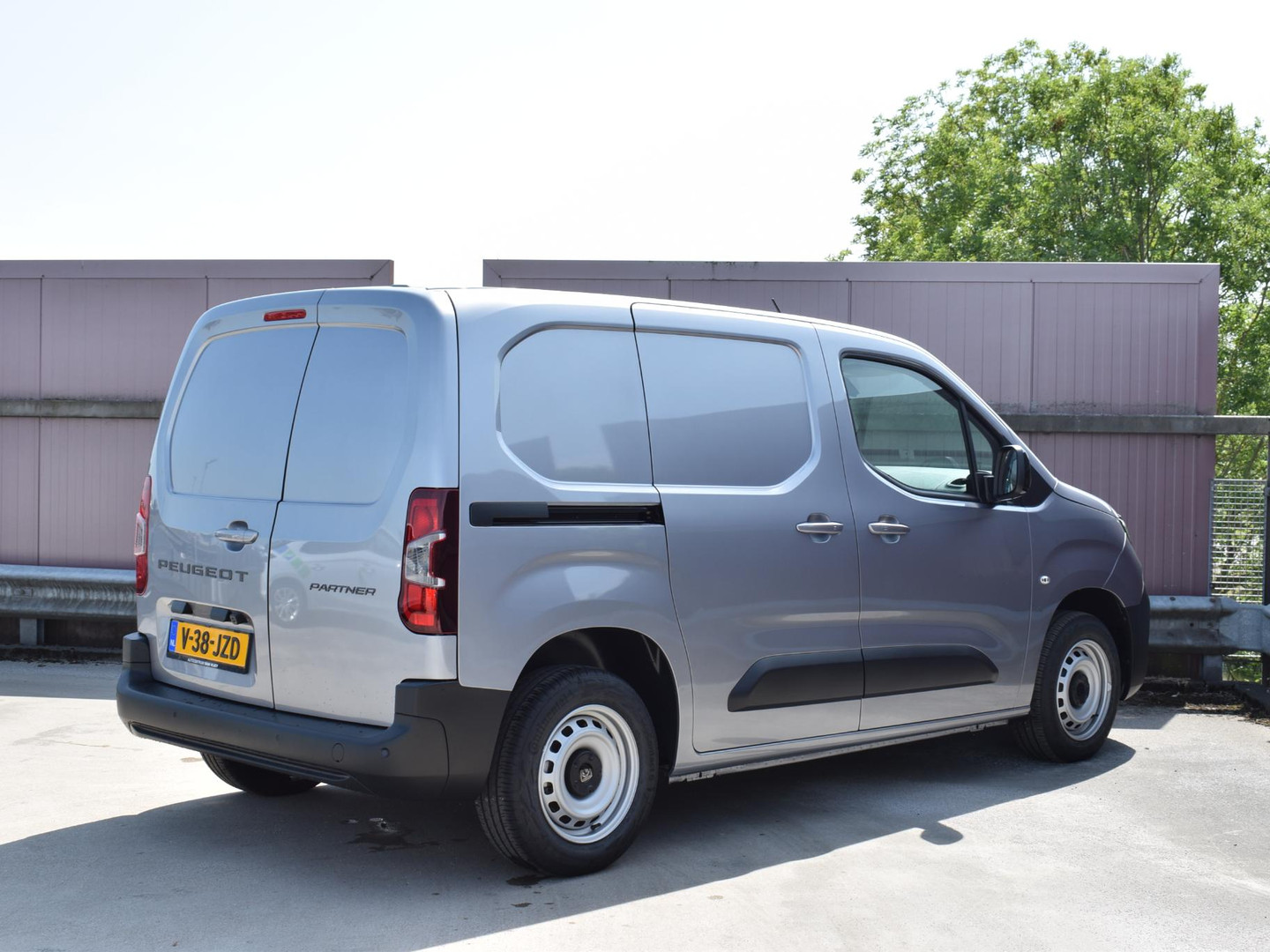 Peugeot Peugeot