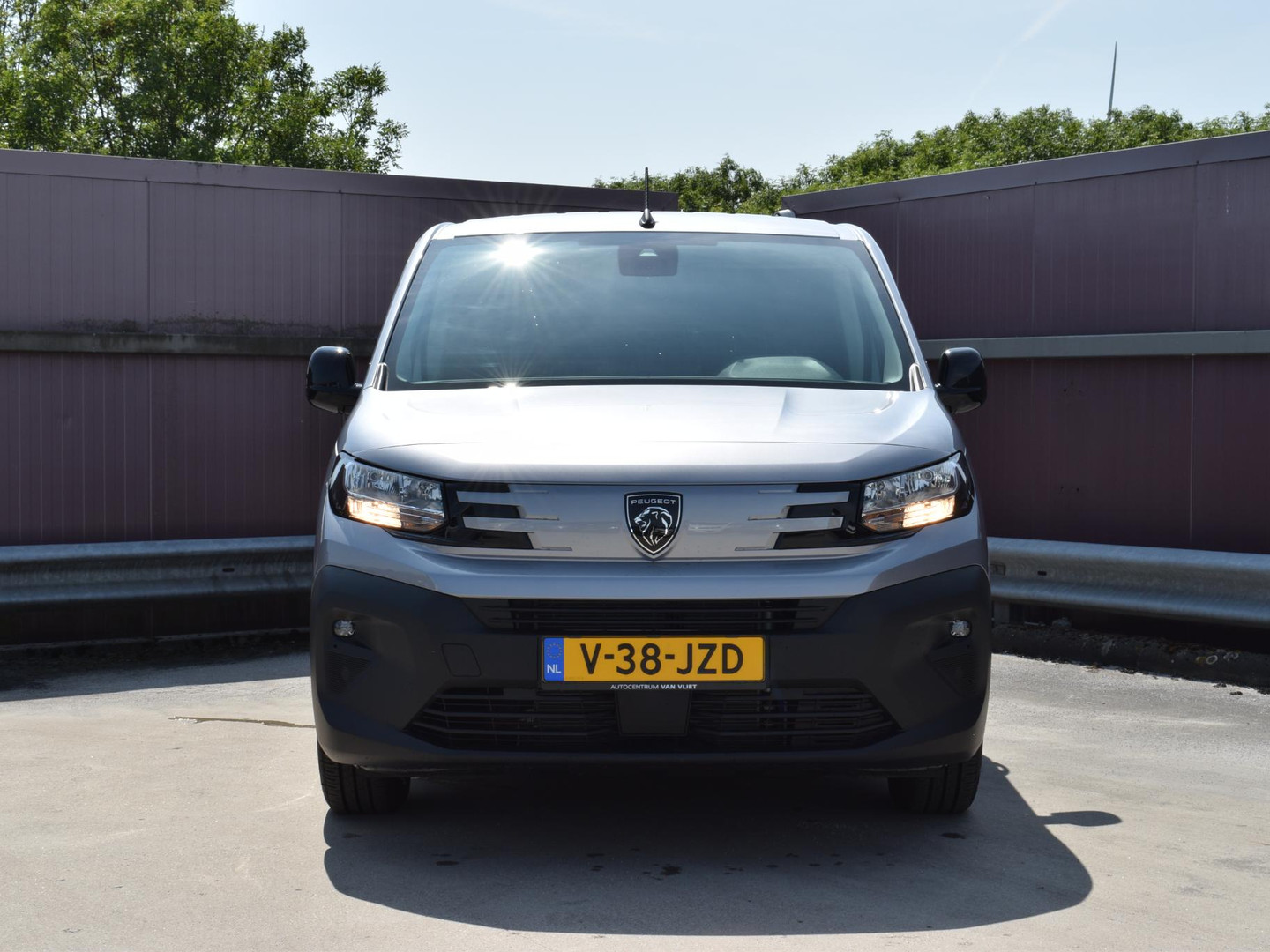 Peugeot Peugeot