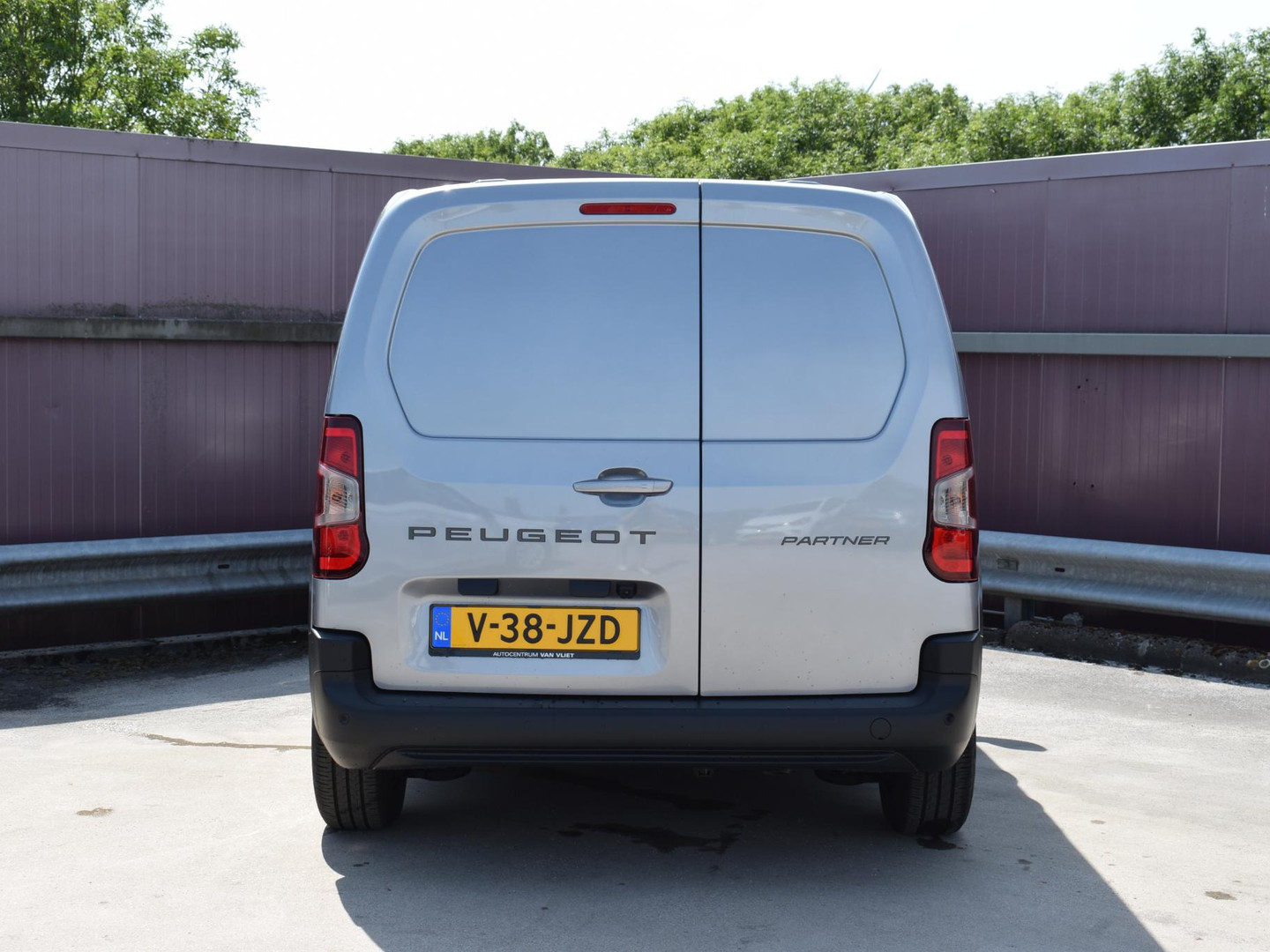 Peugeot Peugeot