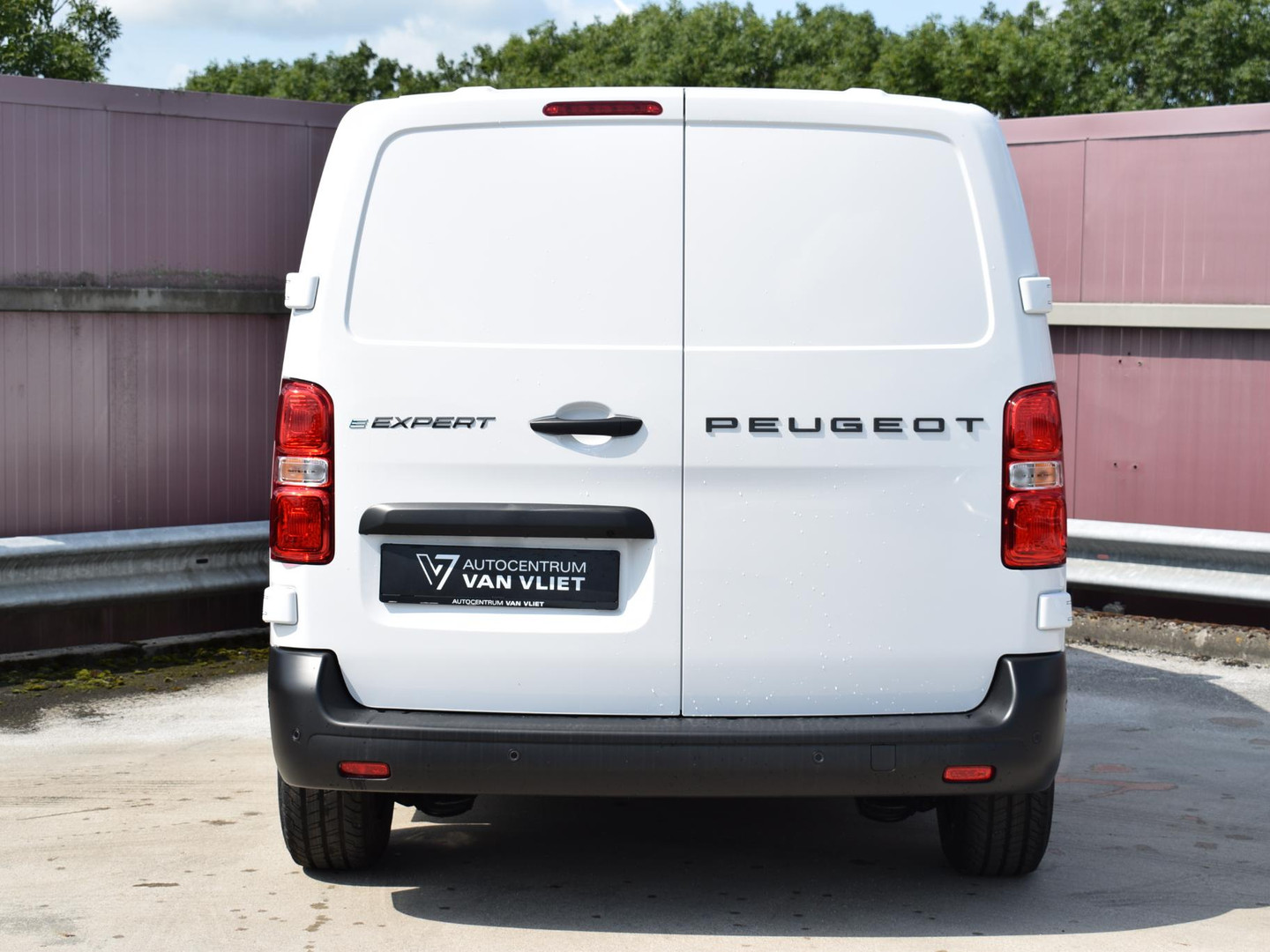 Peugeot Peugeot