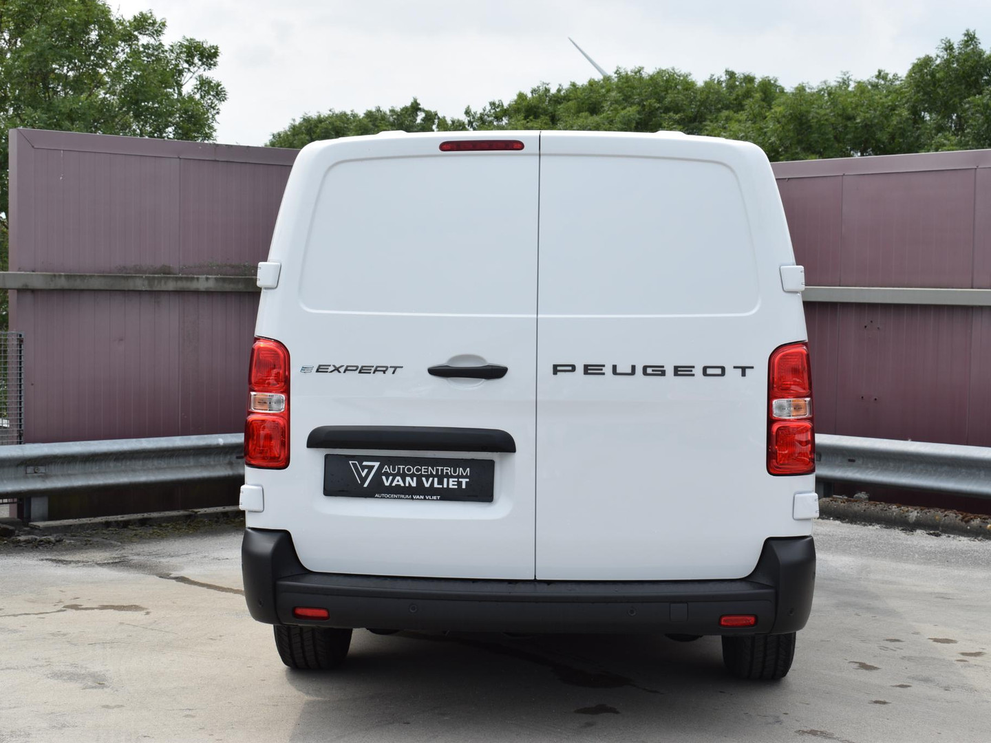 Peugeot Peugeot