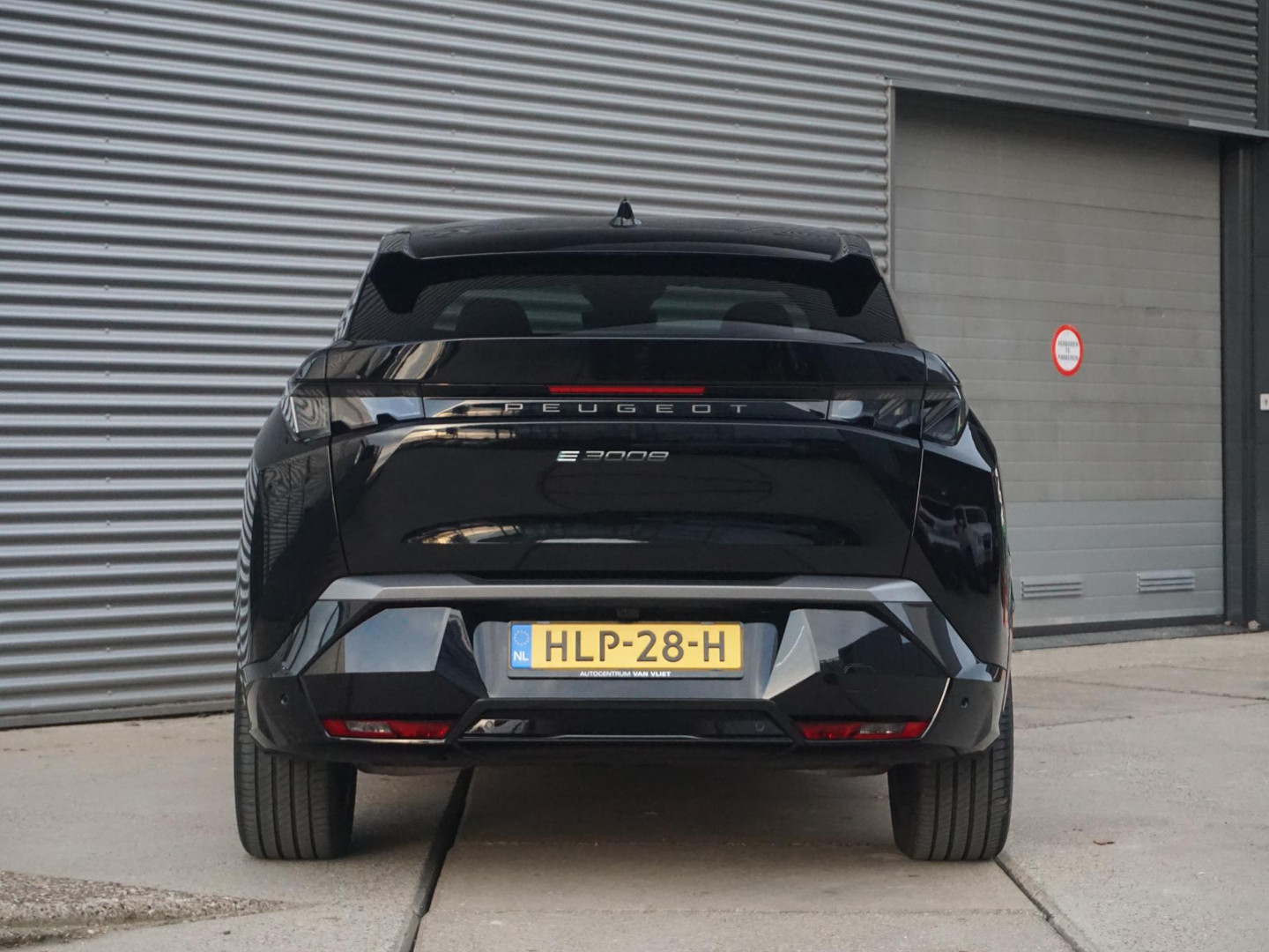 Peugeot e-3008