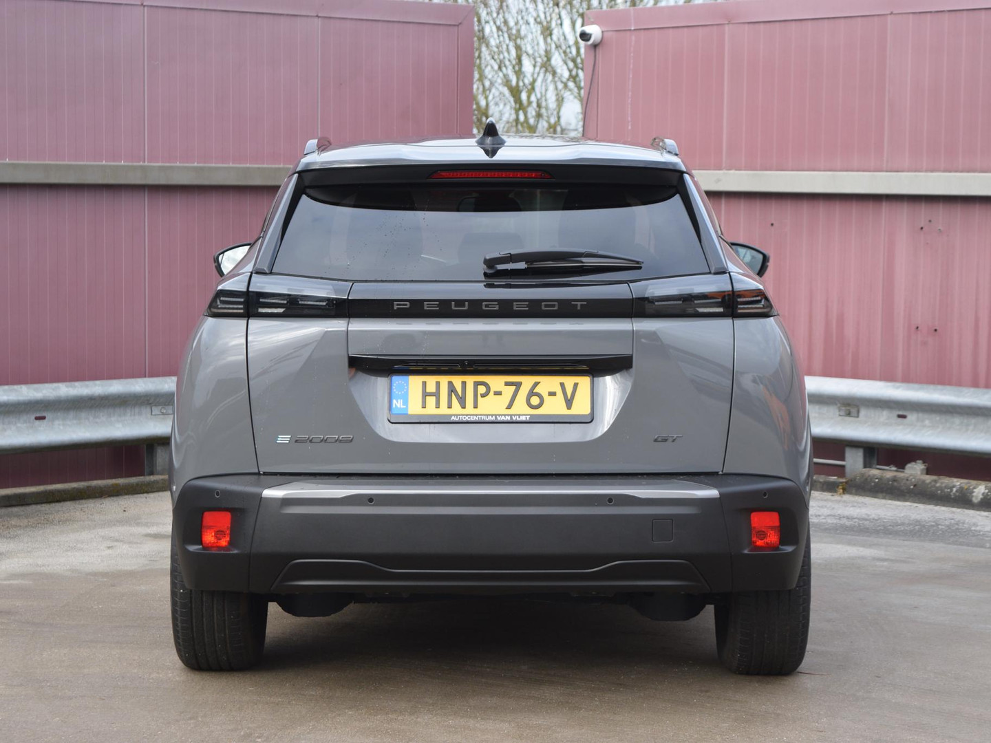 Peugeot e-2008