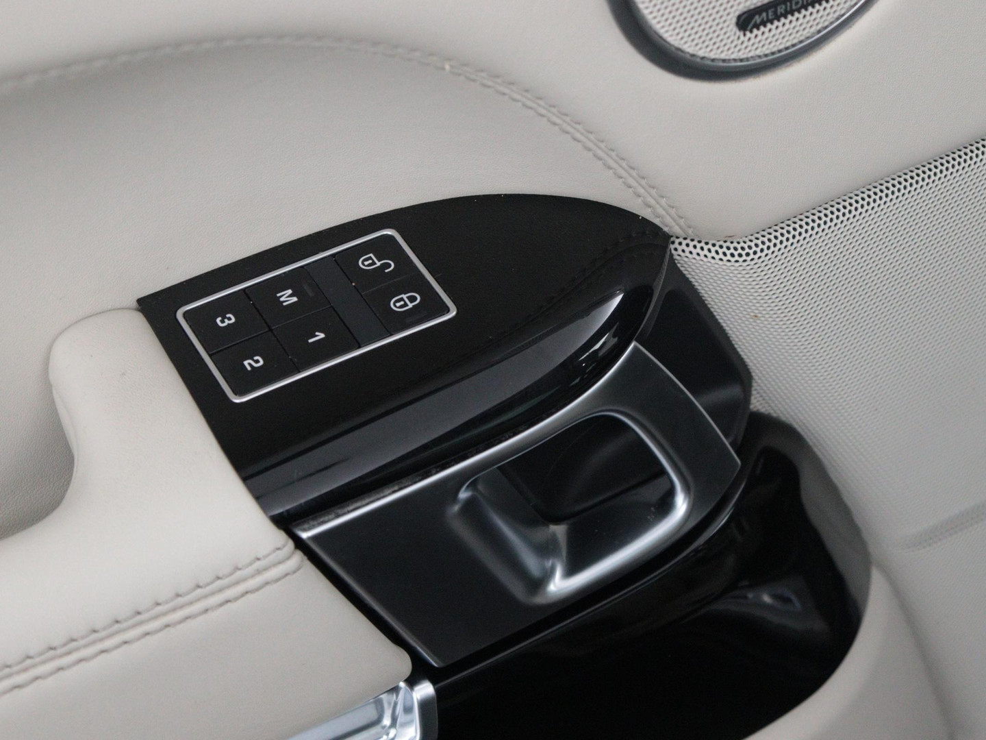 Land Rover Land Rover