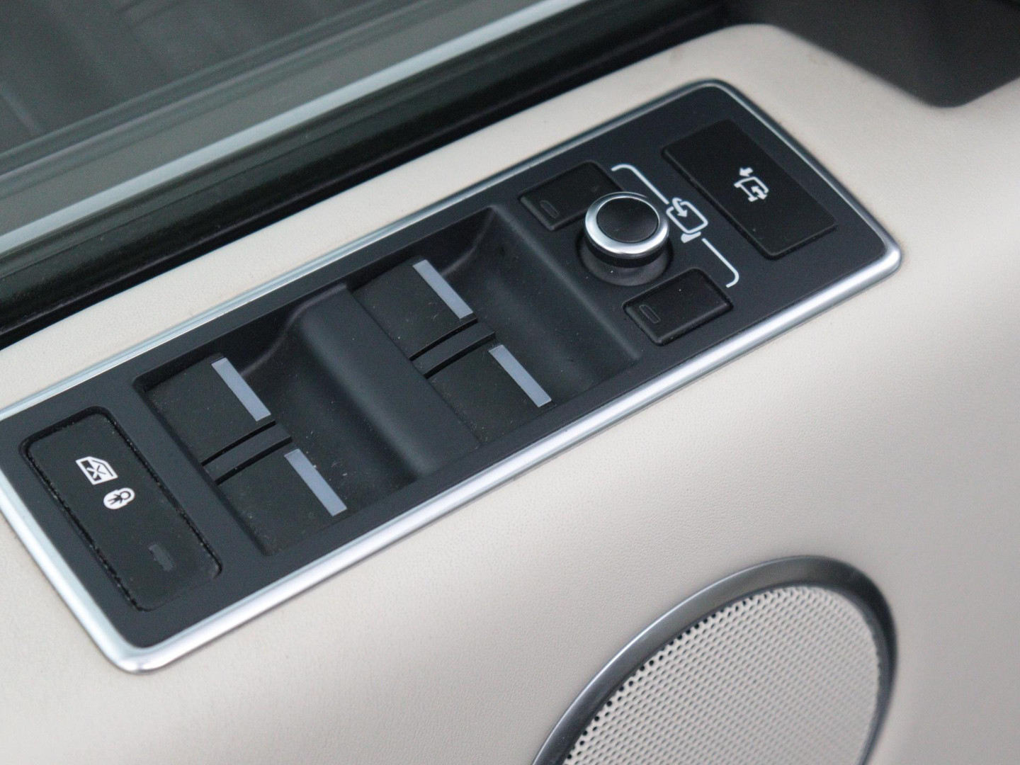 Land Rover Land Rover