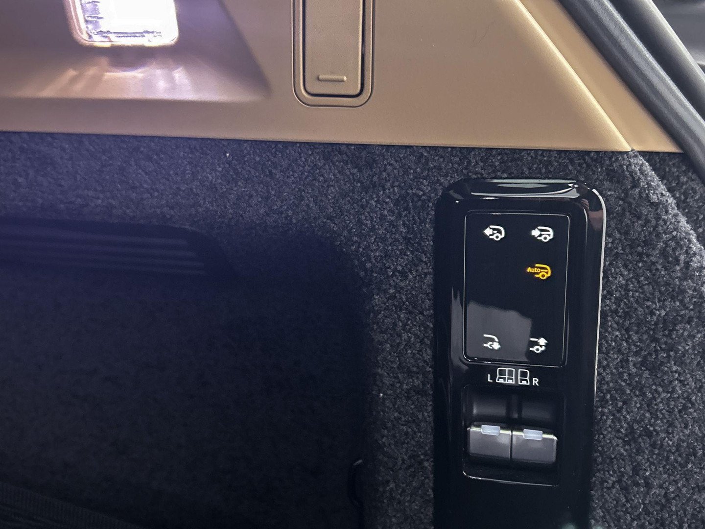 Land Rover Land Rover
