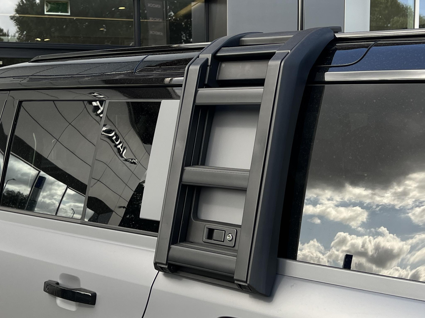 Land Rover Land Rover