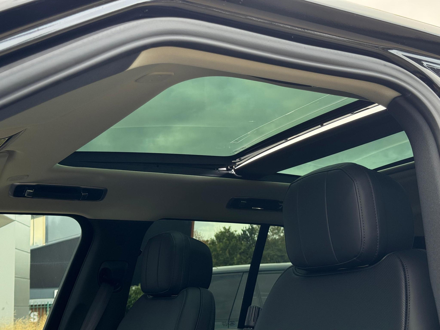 Land Rover Land Rover