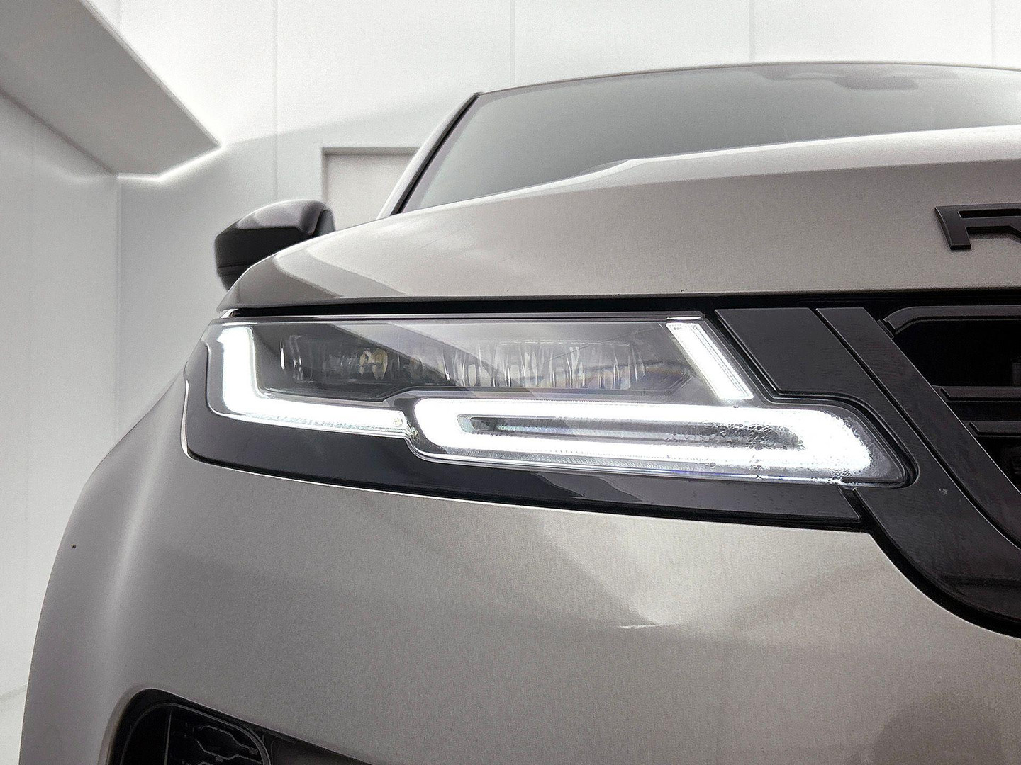 Land Rover Land Rover