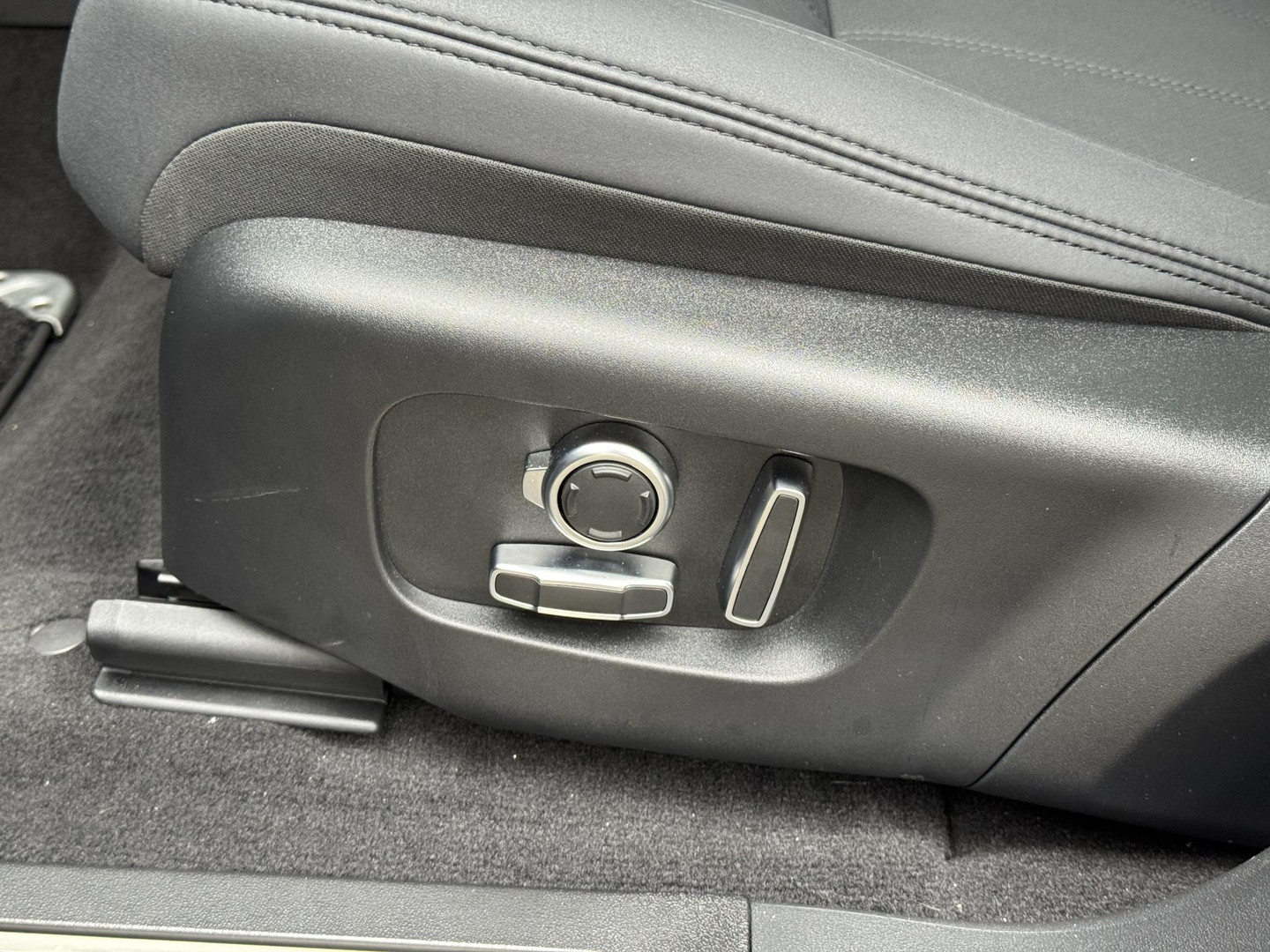 Land Rover Land Rover