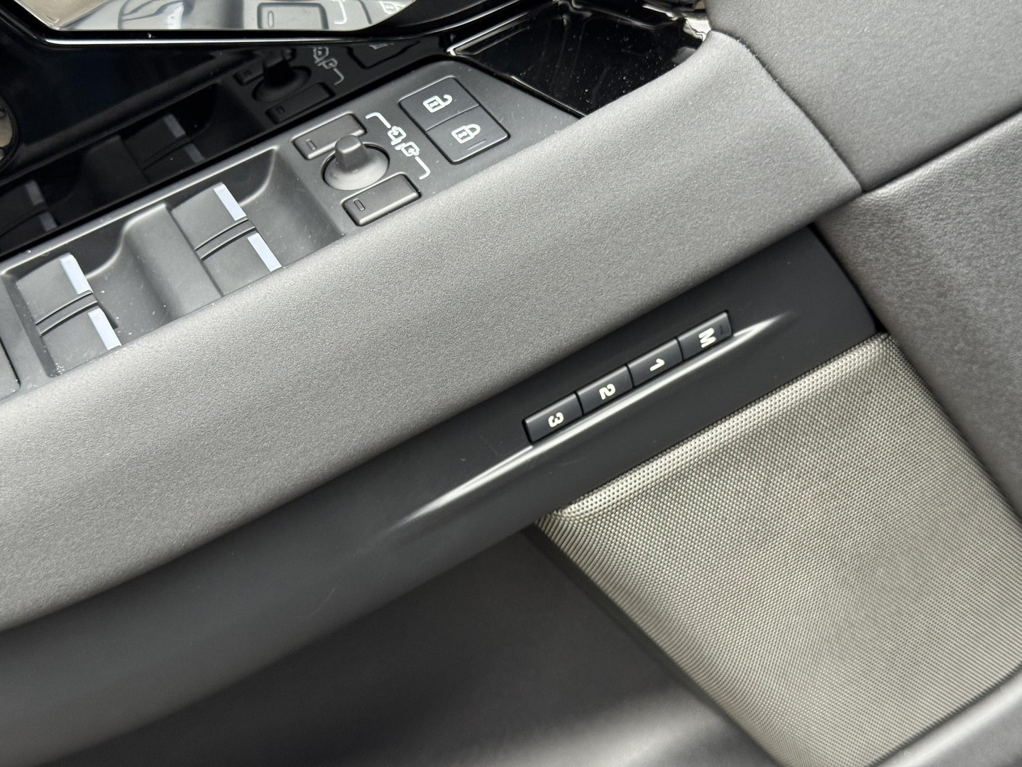 Land Rover Land Rover