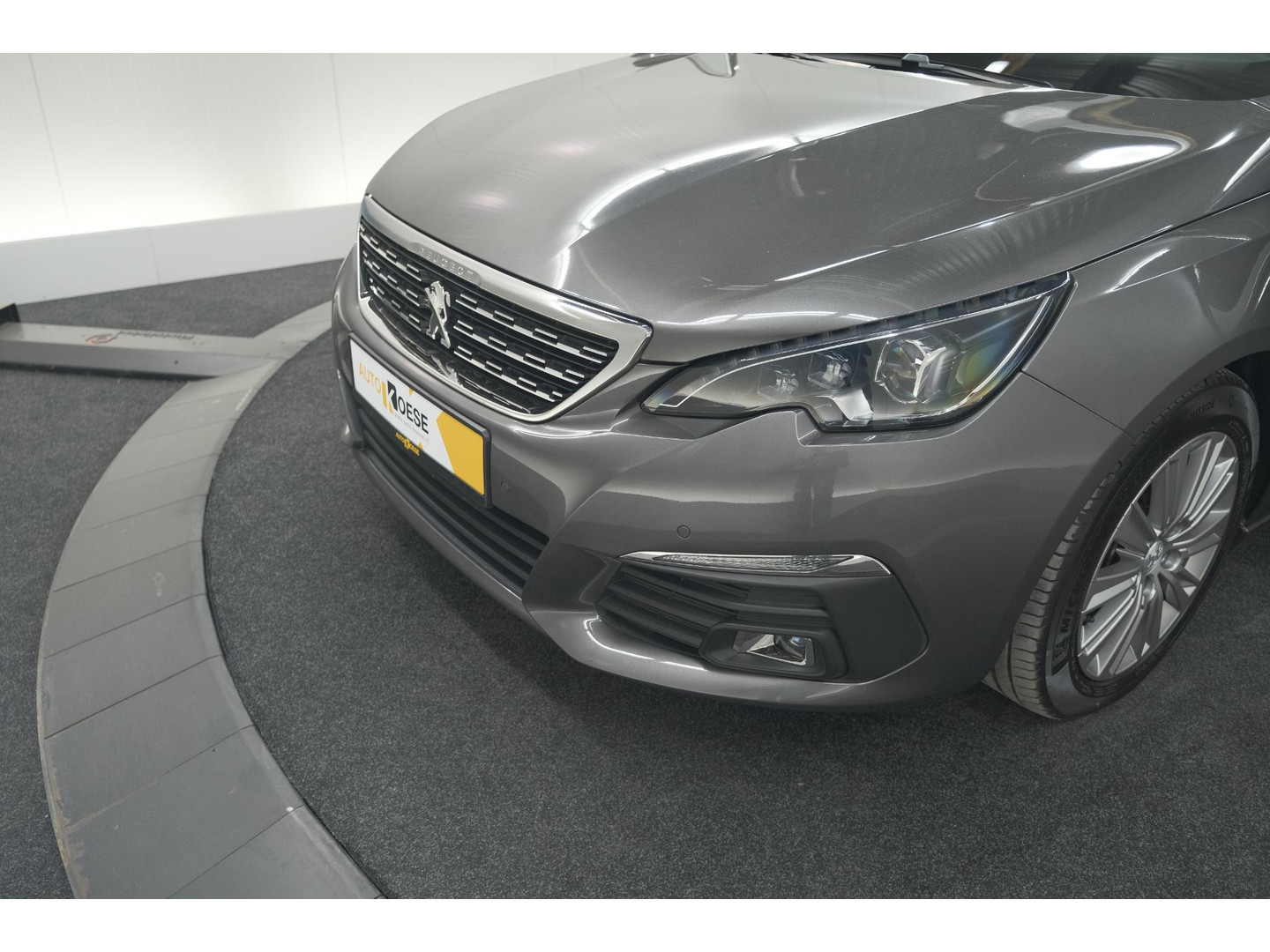Peugeot Peugeot