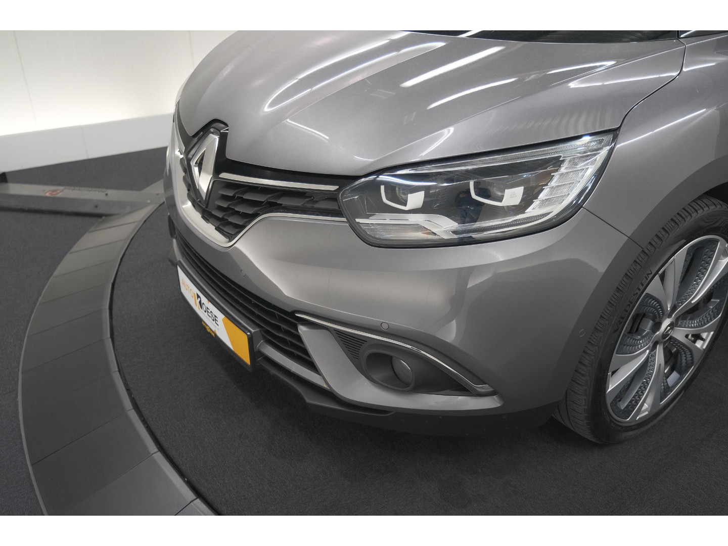 Renault Renault