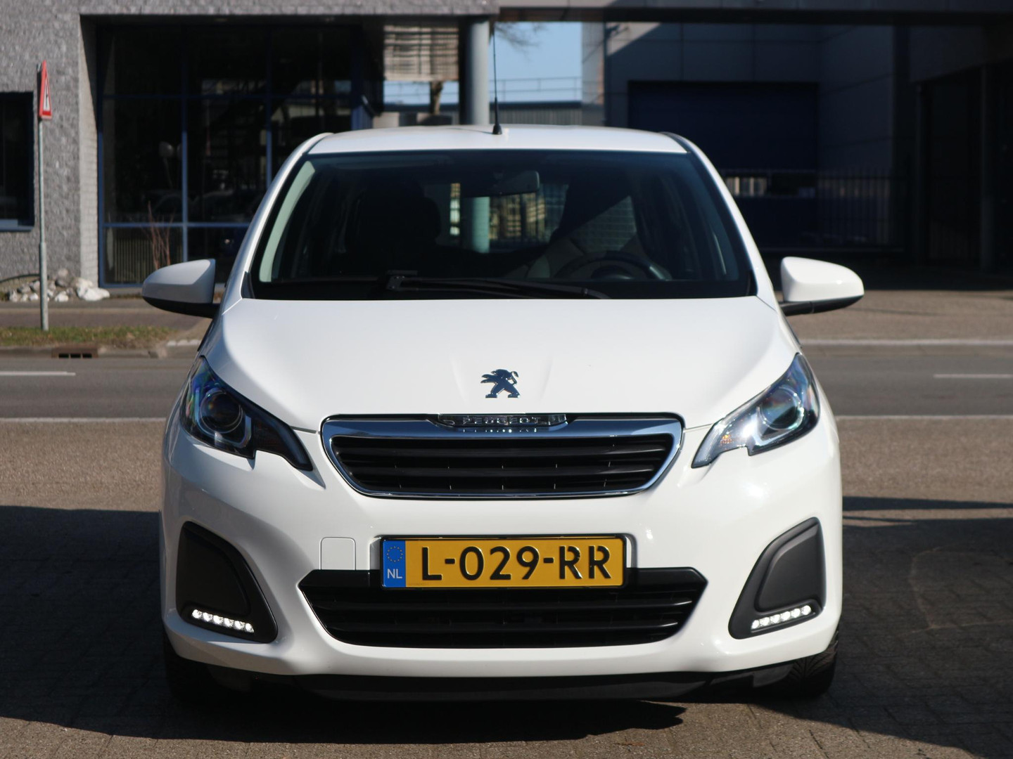 Peugeot Peugeot