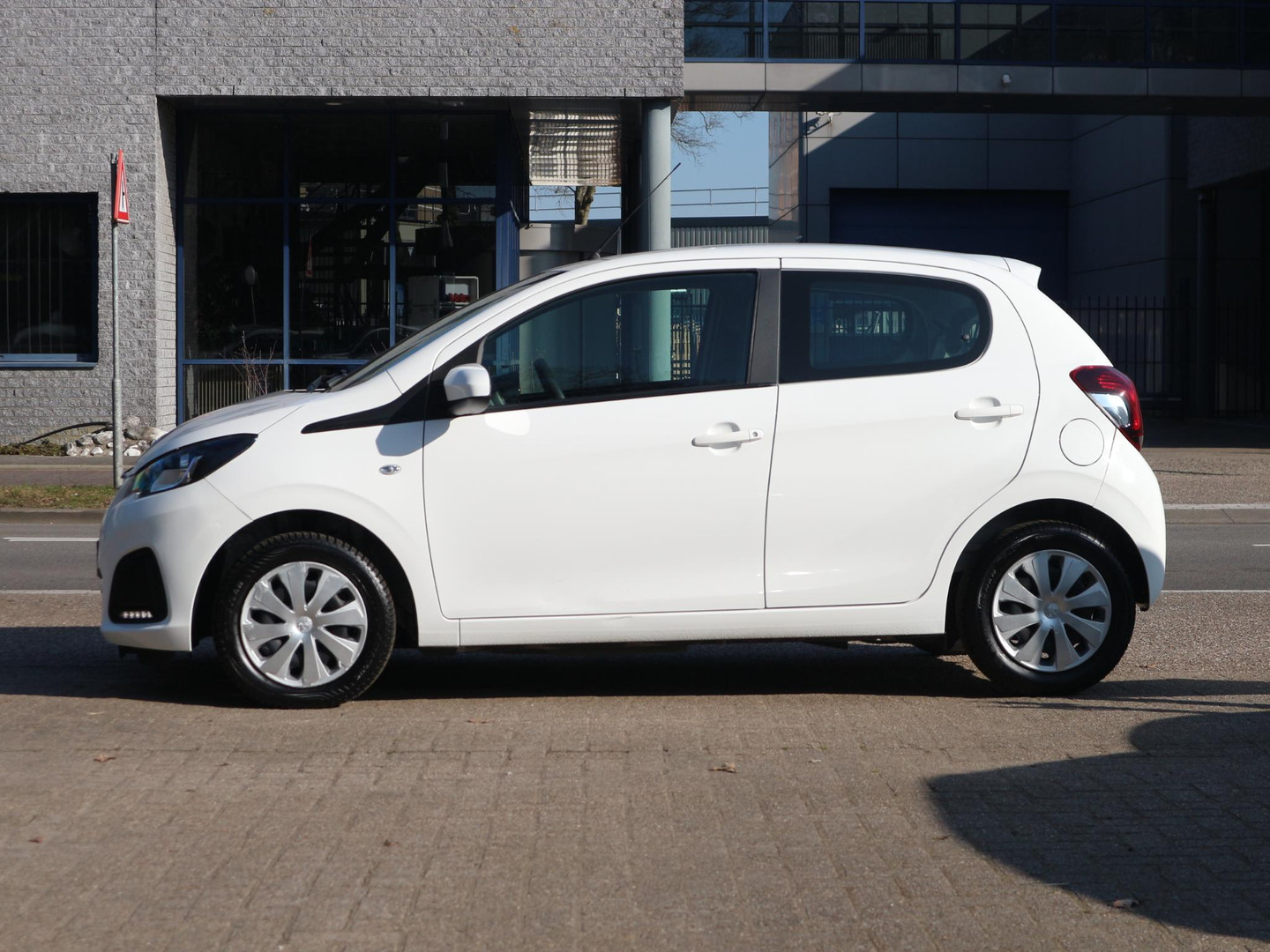 Peugeot Peugeot