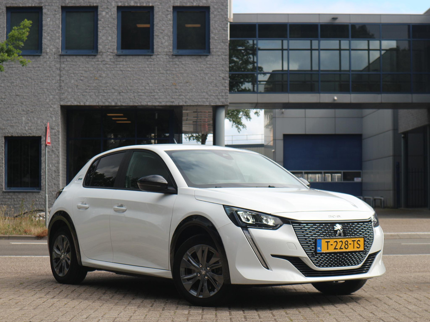 Peugeot Peugeot
